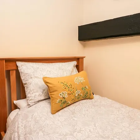 Brookside 度假居 *